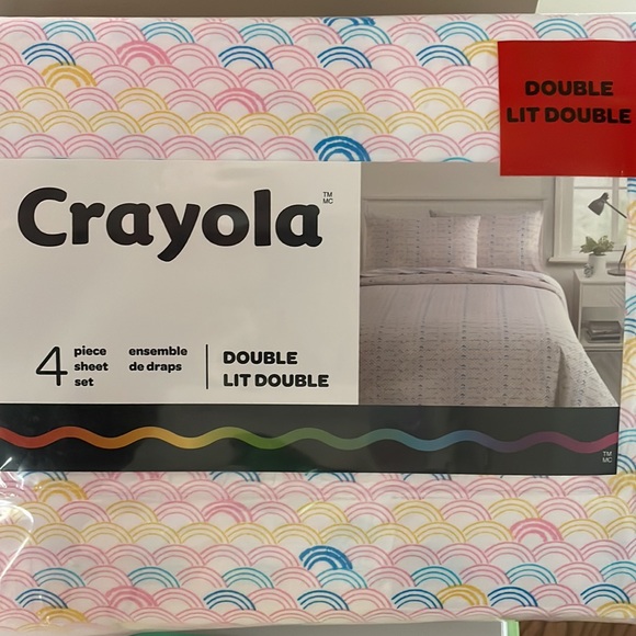 Brand new still in packaging Crayola 4 piece sheet set - Picture 2 of 3